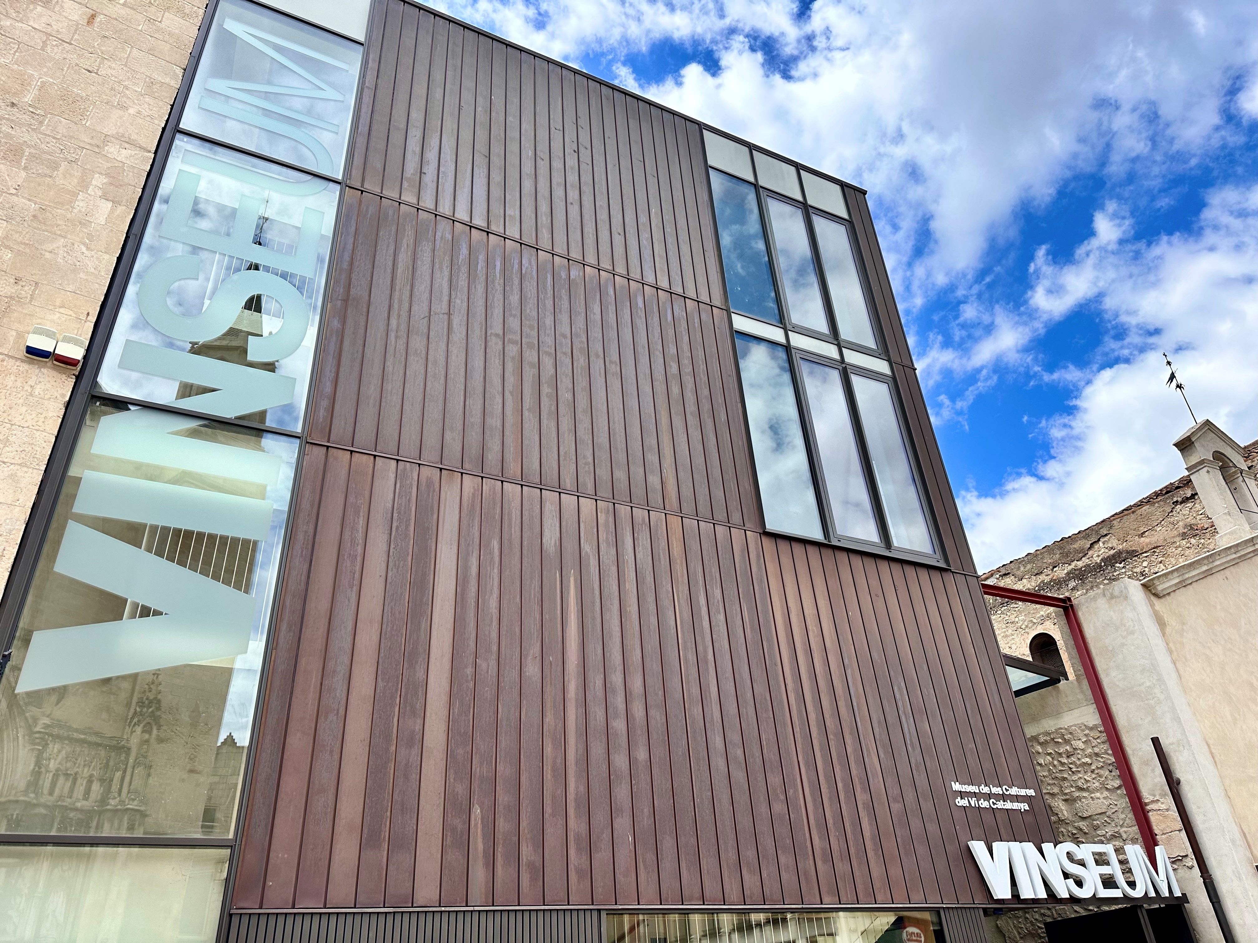 Façana Vinseum