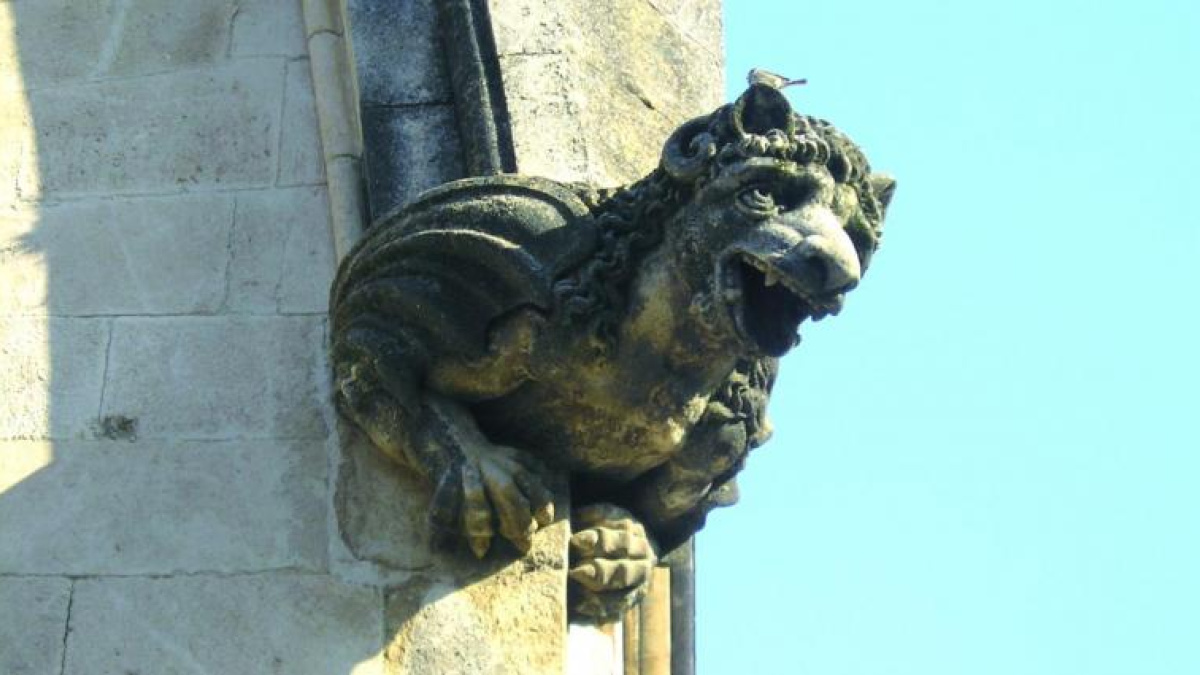 Gàrgola cementiri Vilafranca